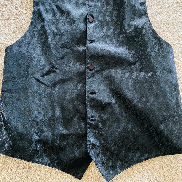 Men’s Southeastern Vest Size L - Picture 4 of 4